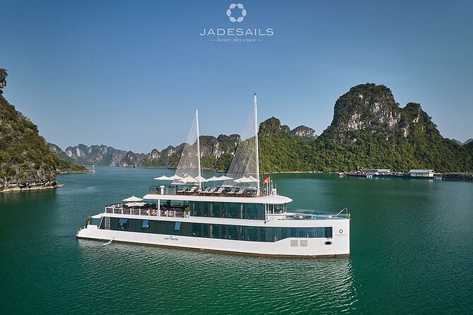 Jade Sails – Halong & Lan Ha Bay The Most Luxurious Day Tour - Halong Bay cruising time: why this part is more relaxing than it looks