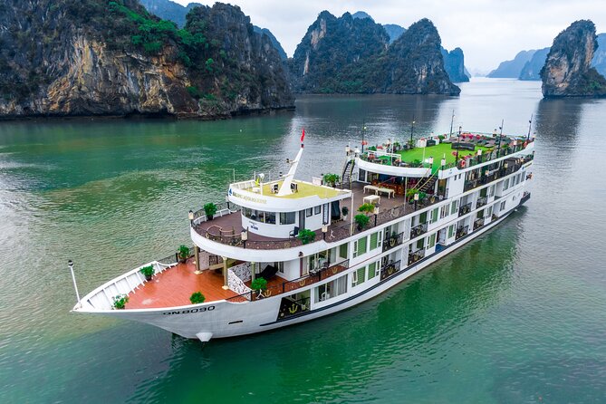Lan Ha Bay 3 Days 2 Nights Biking, Kayaking, Cruise & Bungalow - Day 3: Breakfast outdoors, top deck photos, then back toward Hanoi