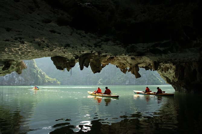 Lan Ha - Ha Long Bay - Dau Be island 2D/1N from Cat Ba in less touristy areas. - Ba Ham Lake Kayaking: The Activity That Makes the Whole Thing Worth It
