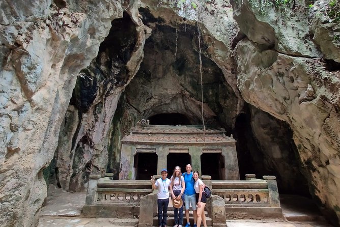 LOVELY PILGRIMS to MARBLE MOUNTAIN & DRAGON BRIDGE & LADY BUDDHA - Key highlights you will feel during the day