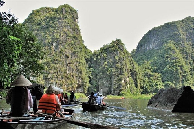 Luxury Hoa Lu - Tam Coc - Mua Cave 1 Day Tour - By Limousine & Small Group - Hoa Lu ancient capital: what you’re really seeing at 10:30