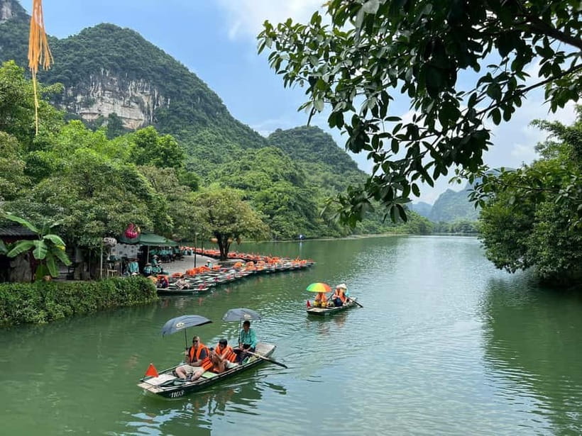 Luxury Limousine Tour: Hoa Lu, Trang An/Tam Coc & Mua Cave - From Hanoi comfort to limestone caves in one day