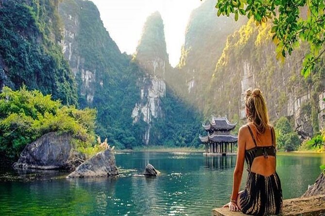 Luxury Ninh Binh Tour to Tam Coc, Mua Cave, Bich Dong Pagoda - Lunch in Tam Coc: fuel up, slow down, and keep your energy