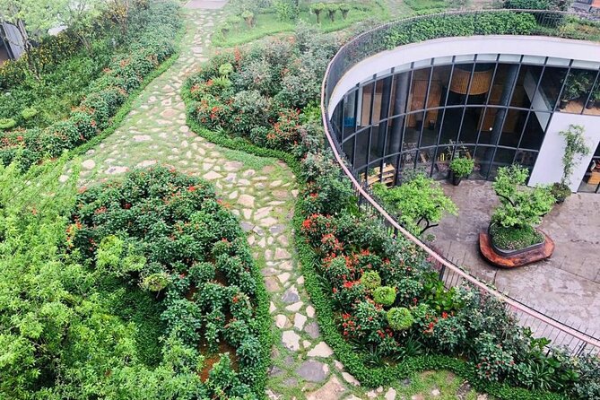LUXURY SAPA TOUR 2D1N -Stay At 5 Star Hotel-Transfer by sleep bus - Day 1 hike after arrival: 2 to 3 hours you can actually enjoy