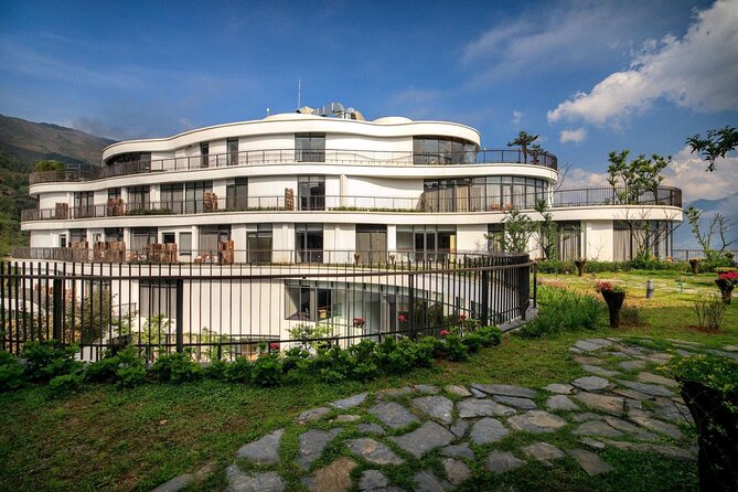 LUXURY SAPA TOUR 2D1N -Stay At 5 Star Hotel-Transfer by sleep bus - Your guide can make or break Sapa, and here the guide is a big deal