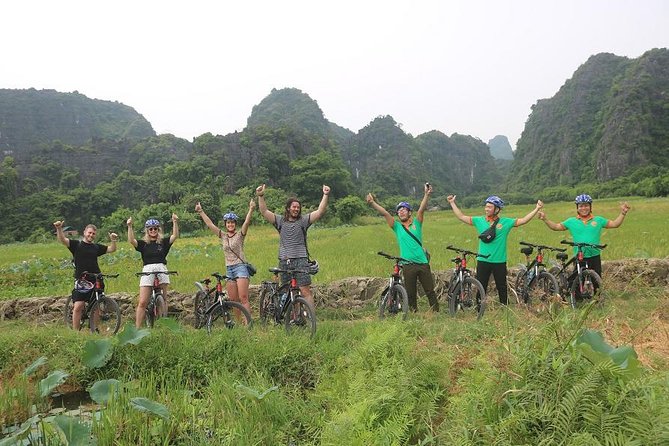 Luxury Tam Coc or Trang An-Mua Cave -Bich Dong Max 6 -8 pax/group - Guide quality is a real part of the value