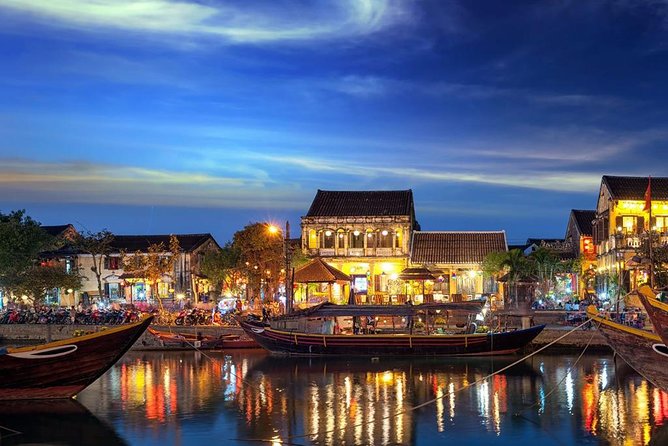 Marble Mountains - Hoi An Ancient Town Sunset Daily Ingroup Tour - The included Vietnamese dinner: useful bonus, not a guaranteed masterpiece