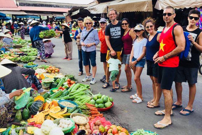 Market Tour , Basket Boat and Cooking Class Hoi An - Catching fish and purple crabs with local nets