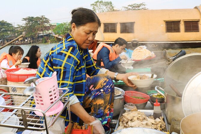 Mekong day tour Visit Cai Rang Floating Market pick up in Sai Gon - Mid-Night Pickup and Can Tho Transfer