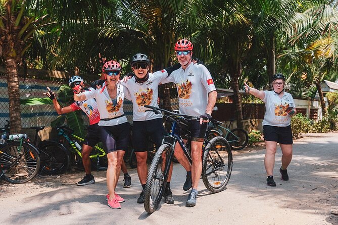 Mekong Delta 4 Days Cycling Trip-Off the Beaten Track - Guides that make the trip feel smooth, not stressful