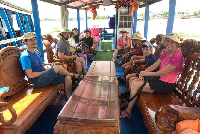 Mekong Delta in One Day Guided Sightseeing Tour - Vinh Trang Temple: A Big 19th-Century Shrine Worth the 3 Hours