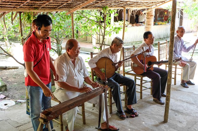 Mekong Delta Small Group Full Day Tour - Vinh Trang Pagoda: European-Asian architecture and a calm reset