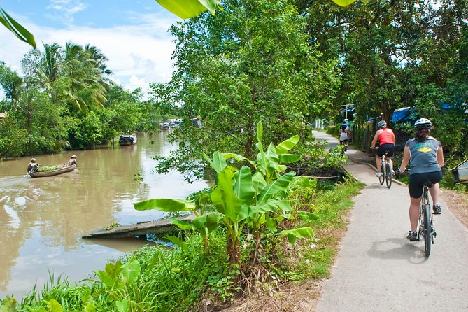 Mekong Delta VIP Tour - Transportation by Limousine - Lunch, tropical fruits, and bottled water: the included comforts that matter