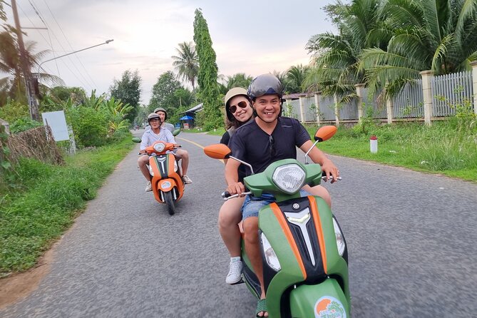 Mekong River Relaxing Sail boat cruise to Coconut Canals (1.5HRS) - Coconut Sunset Moment: What to Expect and How to Prepare