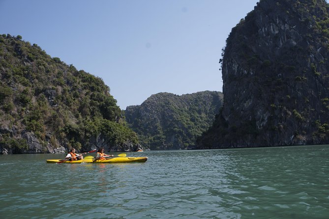 Most favorite full day boat tour with kayaking in Lan Ha bay, Ha Long bay - Three-peachs beaches and Thap Nghieng: clear water, sandy breaks