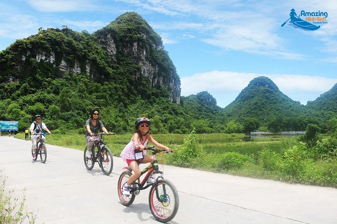 Mua Cave - Tam Coc - Bich Dong Day tour with transfer, local family & bike - Lunch at a local family home: why it’s more than food