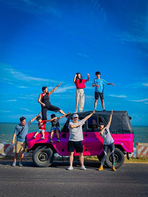 Mui Ne: Sand Dunes Jeep Tour with Friendly English Guide - Fairy Stream: The Barefoot Walk That Breaks Up the Adrenaline