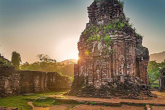 My Son Sanctuary and Hoi An Walking Tour - Pickup, Air-Conditioned Transport, and Small-Group Rhythm