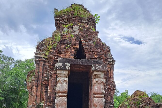 My Son Sanctuary and Marble Mountains from HOI AN OR DA NANG - Guides: how the best ones turn ruins into a story
