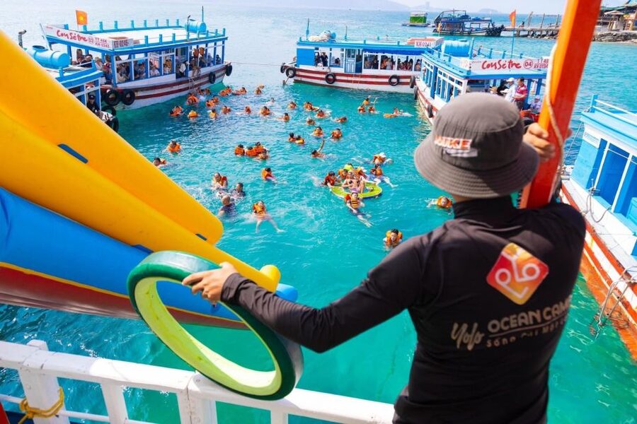 Nha Trang: Coral Reef Snorkeling and Floating Bar Party - The Big Water Stops: Hon Tam and Hon Mot