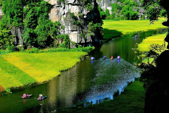 Ninh Binh 1 Day Tour(Tam Coc - Mua Cave - Bich Dong) - Tam Coc Sampan Ride on the Ngo Dong River: Slow Travel Done Right