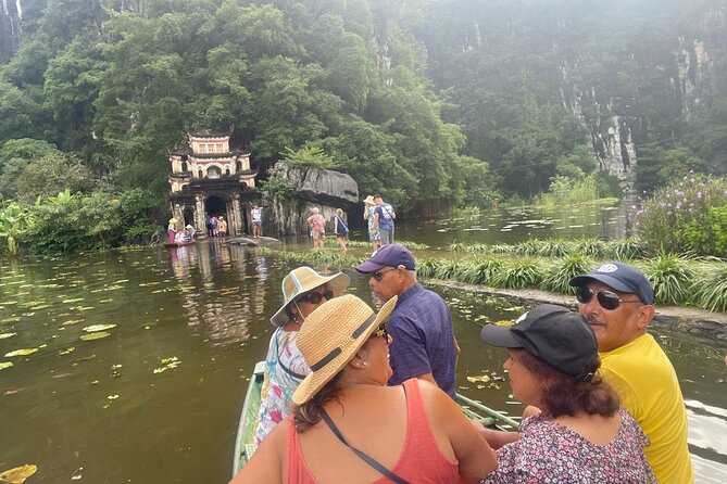 Ninh Binh 2 Day 1 Night Trip Small Group Tour With 4 star Hotel - Day 2: Mua Cave panorama views and Hoa Lu temple stories