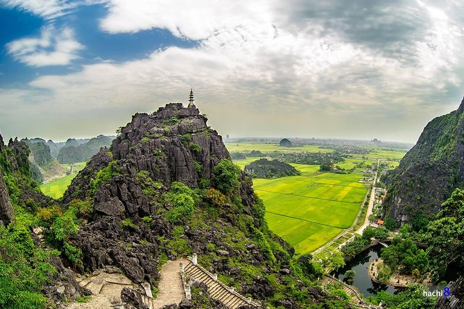 Ninh Binh 2 Days 1 Night - Small Group Tour From Hanoi - Day 1: Mua Cave viewpoints, then cycling past limestone scenery