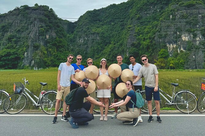 Ninh Binh Day Escape from Hanoi: Local Life, Connection & Tales - Tam Cốc-Bích Động lunch: 8 dishes, local flavors, diet options