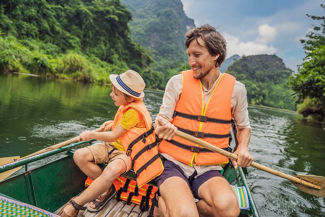 Ninh Binh Day Tour To Visit Hoa Lu - Trang An/Tam Coc - Mua Cave - Buffet Lunch in the Middle: Included Food, Vegetarian Options, and What to Expect