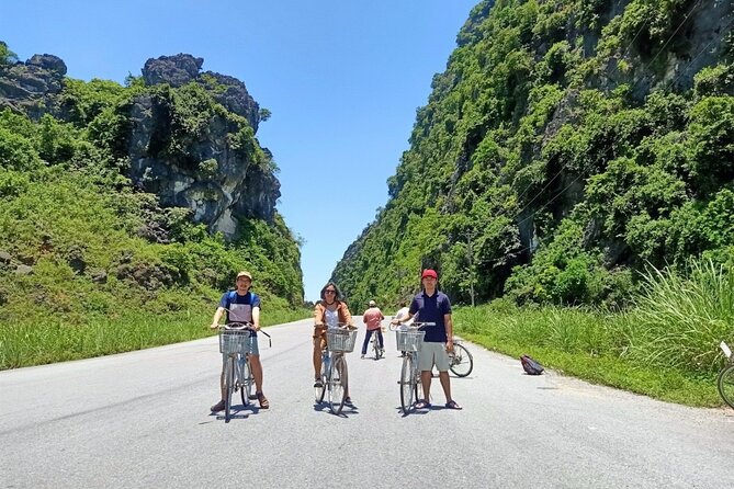 Ninh Binh full day-Hoa Lu temple & biking, Tam Coc boat trip, Dragon mountain - Biking and a homestay cafe lunch stop in quiet Ninh Binh countryside