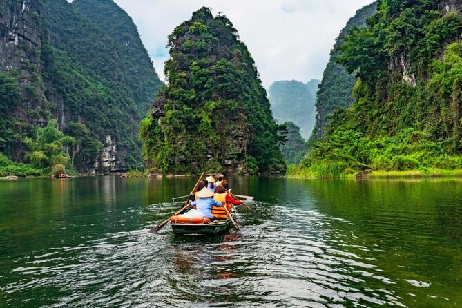 Ninh Binh full day-Hoa Lu temple & biking, Tam Coc boat trip, Dragon mountain - Tam Coc bamboo boat trip: why this is the highlight