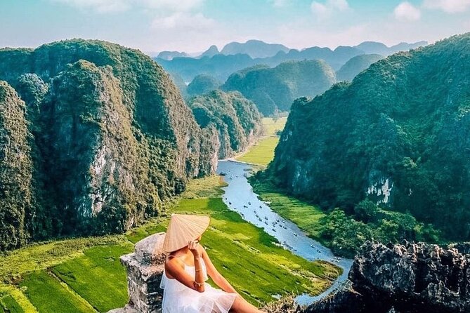 Ninh Binh full day-Hoa Lu temple & biking, Tam Coc boat trip, Dragon mountain - Group size, guide support, and how the day stays smooth