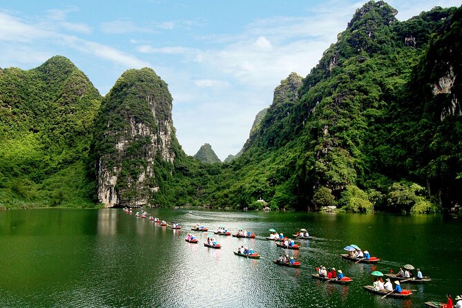 Ninh Binh full day-Hoa Lu temple & biking, Tam Coc boat trip, Dragon mountain - Hoa Lu temple visit: Dinh and Le, Vietnam’s ancient capital in an hour