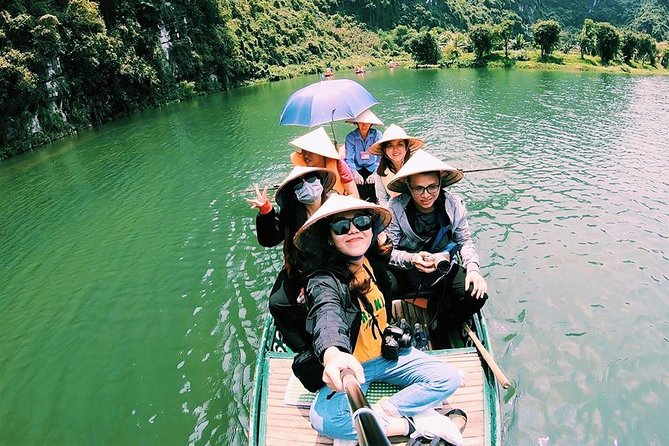 Ninh Binh Full Day Small Group Bai Dinh Trang An Mua Cave Tour - Bai Dinh Pagoda, 500 Statues and a 10-Meter Buddha