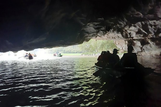 Ninh Binh Full-Day Tour from Hanoi to Hoa Lu, Tam Coc & Mua Cave Via Boat & Bike - What to bring: sun, steps, and comfort wins