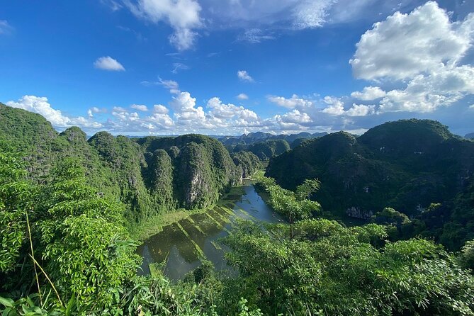 Ninh Binh Full Day Tour from Hanoi to Hoa Lu, Trang An & Mua Cave - Group Size, Pacing, and Cuong (Also Known as James)