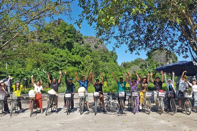 Ninh Binh Full Day Tour with Hoa Lu, Tam Coc and Mua Cave - Tam Coc and Bich Dong: The boat ride that makes the trip feel like a movie