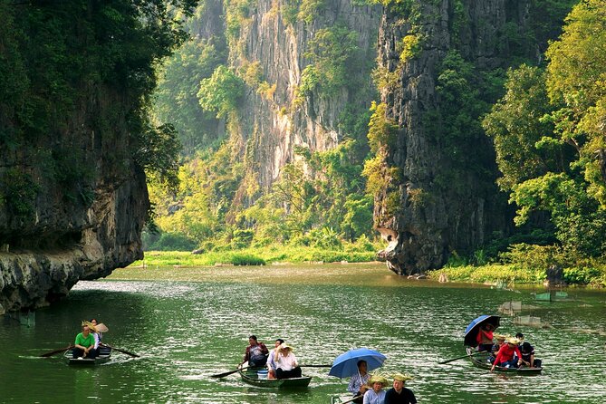 Ninh Binh Full Day Tour with Hoa Lu, Trang An and Mua Cave - The Hanoi to Ninh Binh transfer: Comfort, timing, and how to survive it