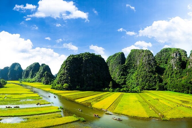 Ninh Binh Heritage trip in a day - Hoa Lu Ancient Capital: Dinh and Le temples in about one hour