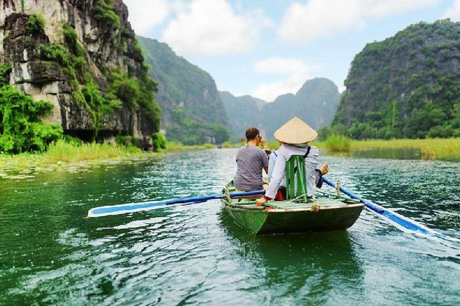 Ninh Binh Highlights Tour from Hanoi 1 or 2-Day - All Inclusive - Tips for Water Sellers, Tips, and Photo Moments