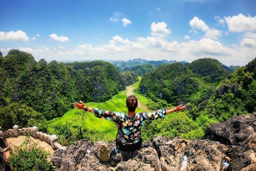 Ninh Binh: Hoa Lu, Trang An and Mua Caves Hiking Day Trip - Getting Out of Hanoi: Pickup, Travel Time, and the Real Pace