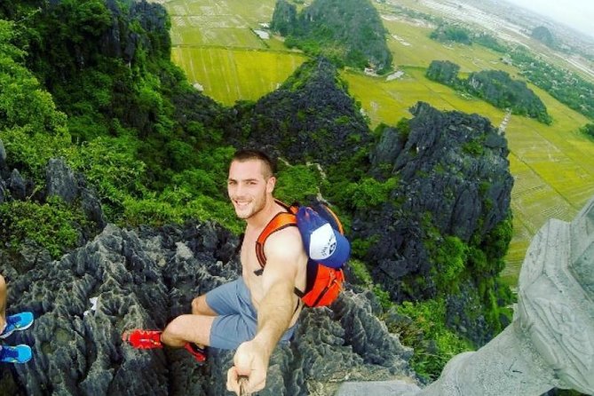 Ninh Binh Private Day Tour: Mua Cave, Tam Coc, Hoa Lu All Include - Guides Who Can Keep History and Views in One Story