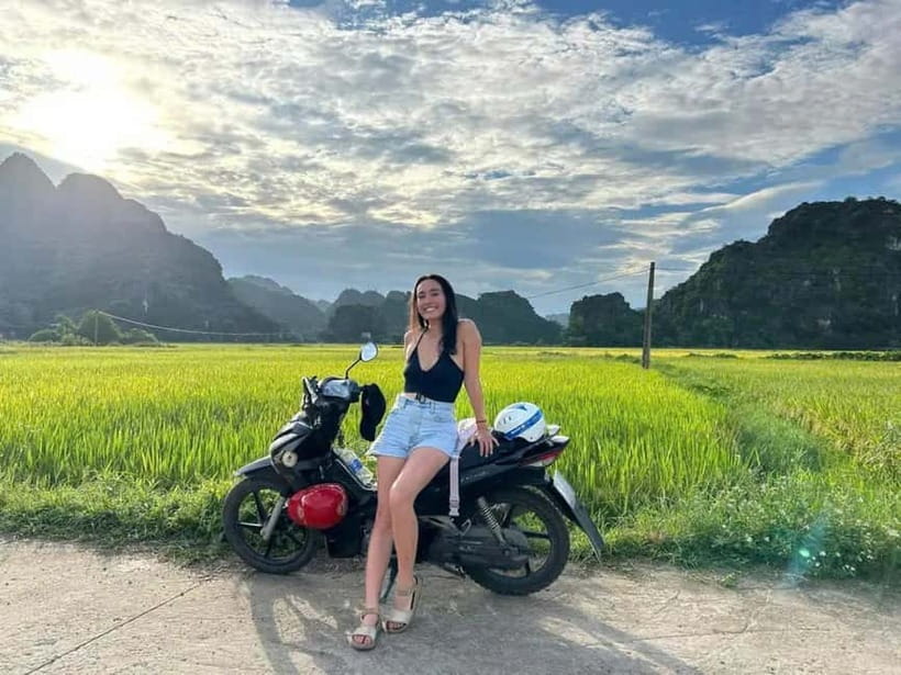Ninh Binh Sunset Motorbike: Mua Cave, Coi Khe & Hoa Lu Town - What to Bring and How to Prepare for the 500-Step Moment