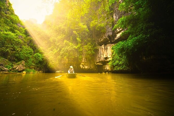 Ninh Binh Tour: Deluxe & Small Group Tam Coc Hoa Lu - Boat, Biking, Buffet Lunch - The Hanoi Pickup, the Limousine Bus, and the Pace You Should Expect