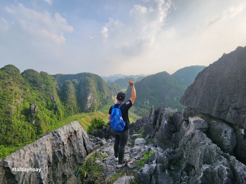 Ninh Binh Tour: Full-Day Hoa Lu and Tam Coc Boat Tour - Tam Coc by bamboo boat: the 1.5-hour slow moment