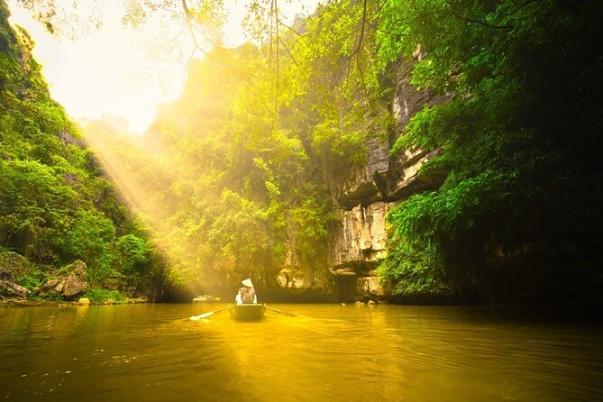 Ninh Binh Tour Hoa Lu Tam Coc Full Day: Biking,Boating,Tickets,Lunch, Limousine - Lunch in Ninh Binh: included, but plan around the timing