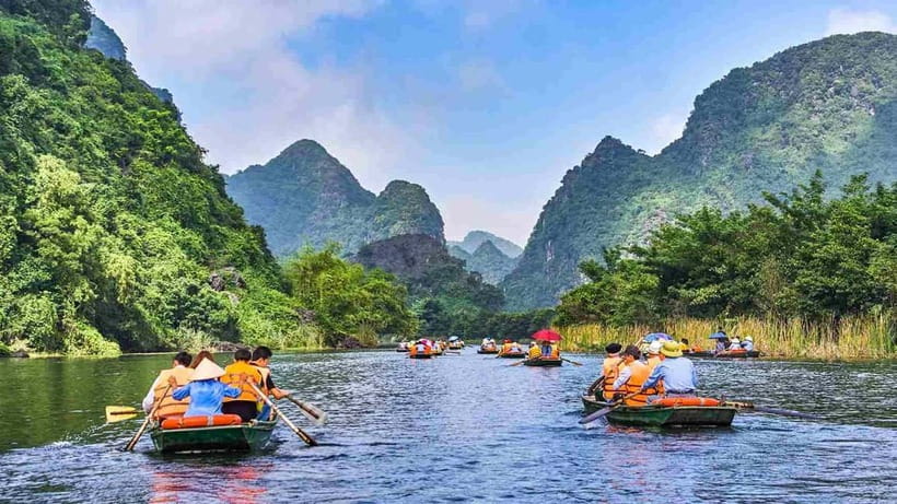 Ninh Binh: Trang An Boat Ride, Bich Dong & Mua Cave Sunset - Who should book this Trang An, Bich Dong, Mua Cave combo