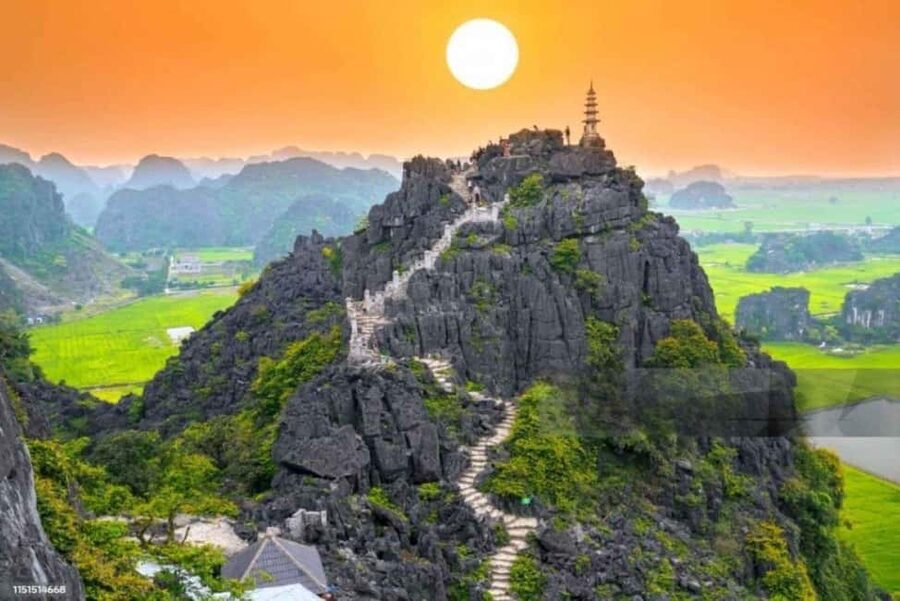 Ninh Binh: Trang An Boat Ride, Hoa Lu & Mua Cave Sunset - Quick hits before you go