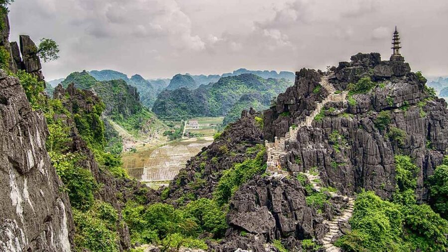 Ninh Binh: Trang An Boat Ride, Hoa Lu & Mua Cave Sunset - Should you book this Hoa Lu, Trang An, and Mua Cave day trip?