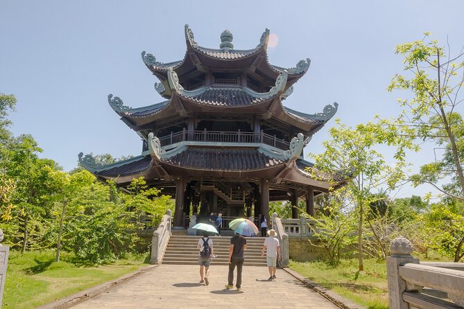 Ninh Binh: Trang An, Hoa Lu, Bich Dong, Mua Cave Small Group Tour - Guide Quality in Real English: History, Jokes, and Clear Answers